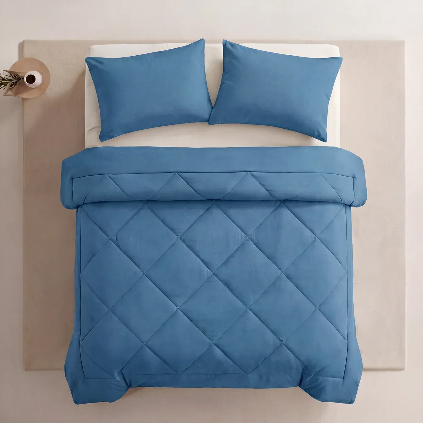 EasySleep® Duvet – The 2-in-1 quick-dry duvet that eliminates the need for bed sheets.