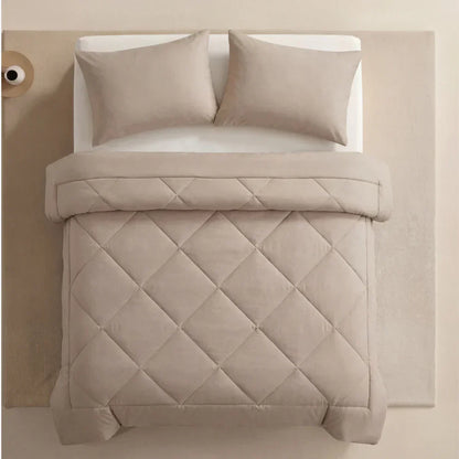 EasySleep® Duvet – The 2-in-1 quick-dry duvet that eliminates the need for bed sheets.