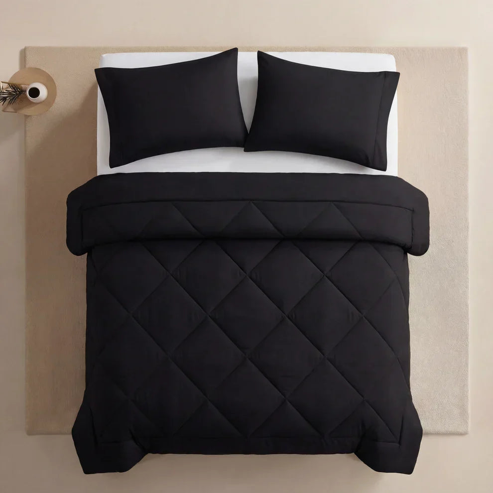 EasySleep® Duvet – The 2-in-1 quick-dry duvet that eliminates the need for bed sheets.